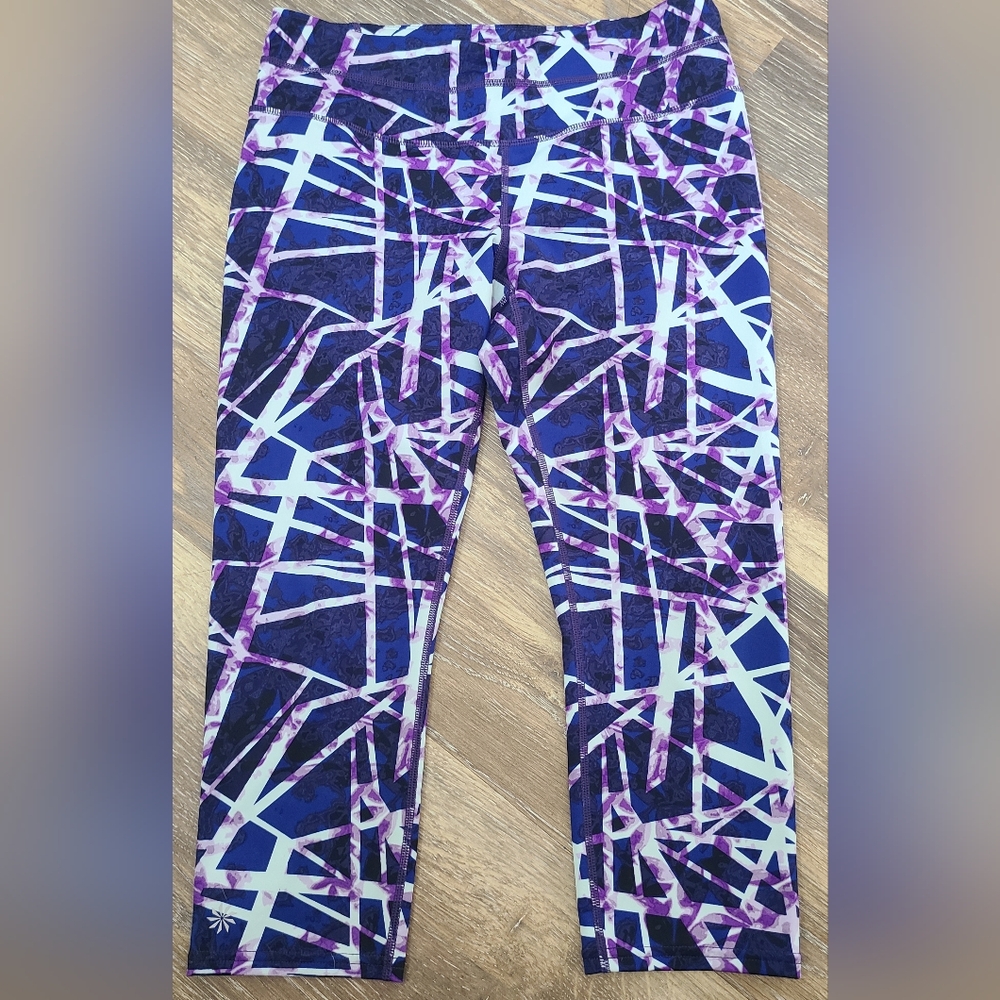 Athleta Relay Sonar Capri Leggings Size Medium